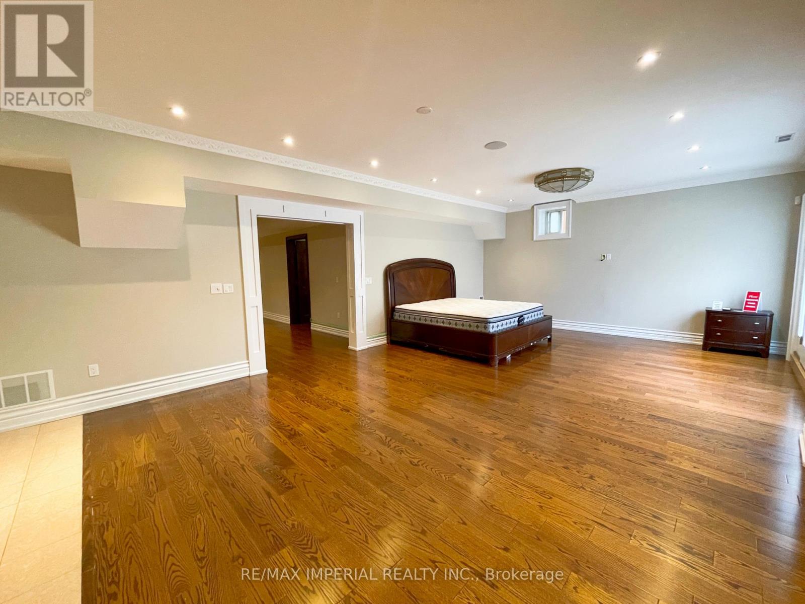 Lower - 63 Norton Avenue, Toronto, Ontario  M2N 4A2 - Photo 16 - C12131845