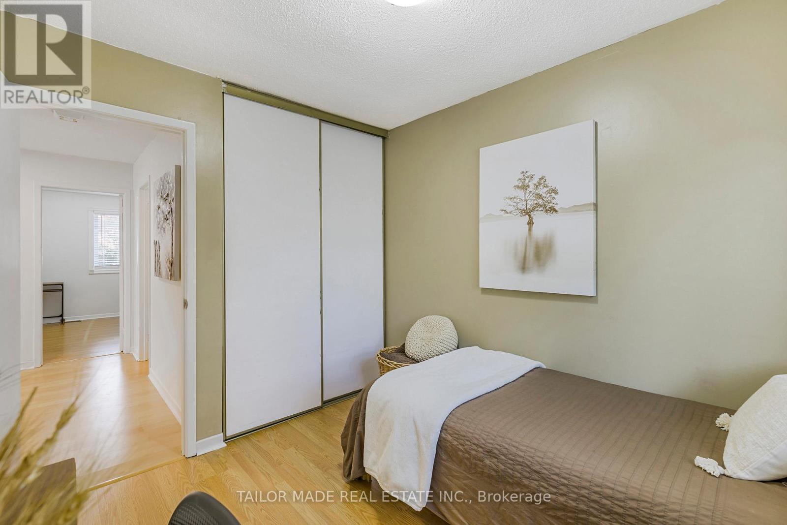 10 Shelbourne Court, Brampton (Heart Lake West), Ontario  L6Z 1C2 - Photo 23 - W12146264