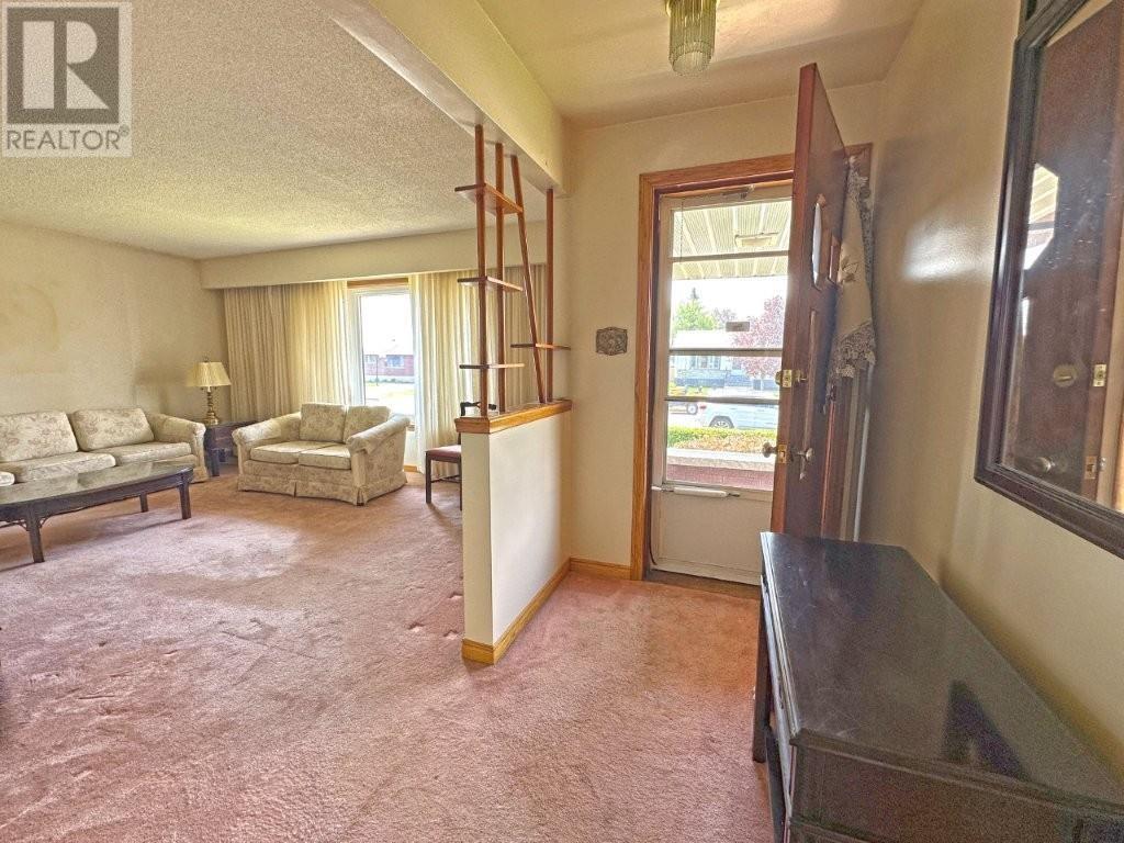 139 Gordon Street, Thunder Bay, Ontario  P7E 4T1 - Photo 9 - TB251492