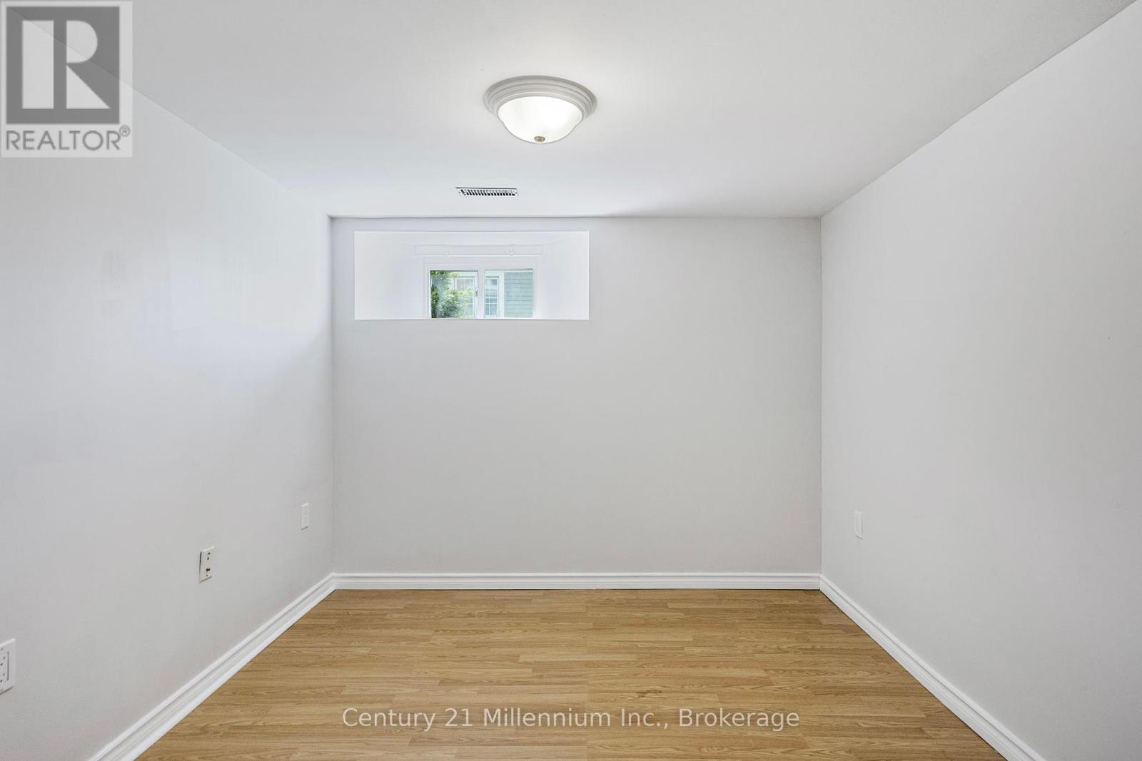 100 Matchedash Street N, Orillia, Ontario  L3V 4T8 - Photo 36 - S12192198