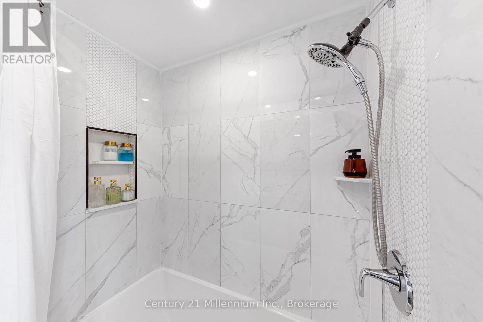 108 Ansley Road, Wasaga Beach, Ontario L9Z 2N5 - Photo 28 - S12192205