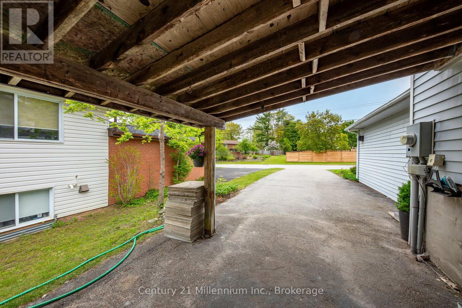 108 Ansley Road, Wasaga Beach, Ontario L9Z 2N5 - Photo 42 - S12192205