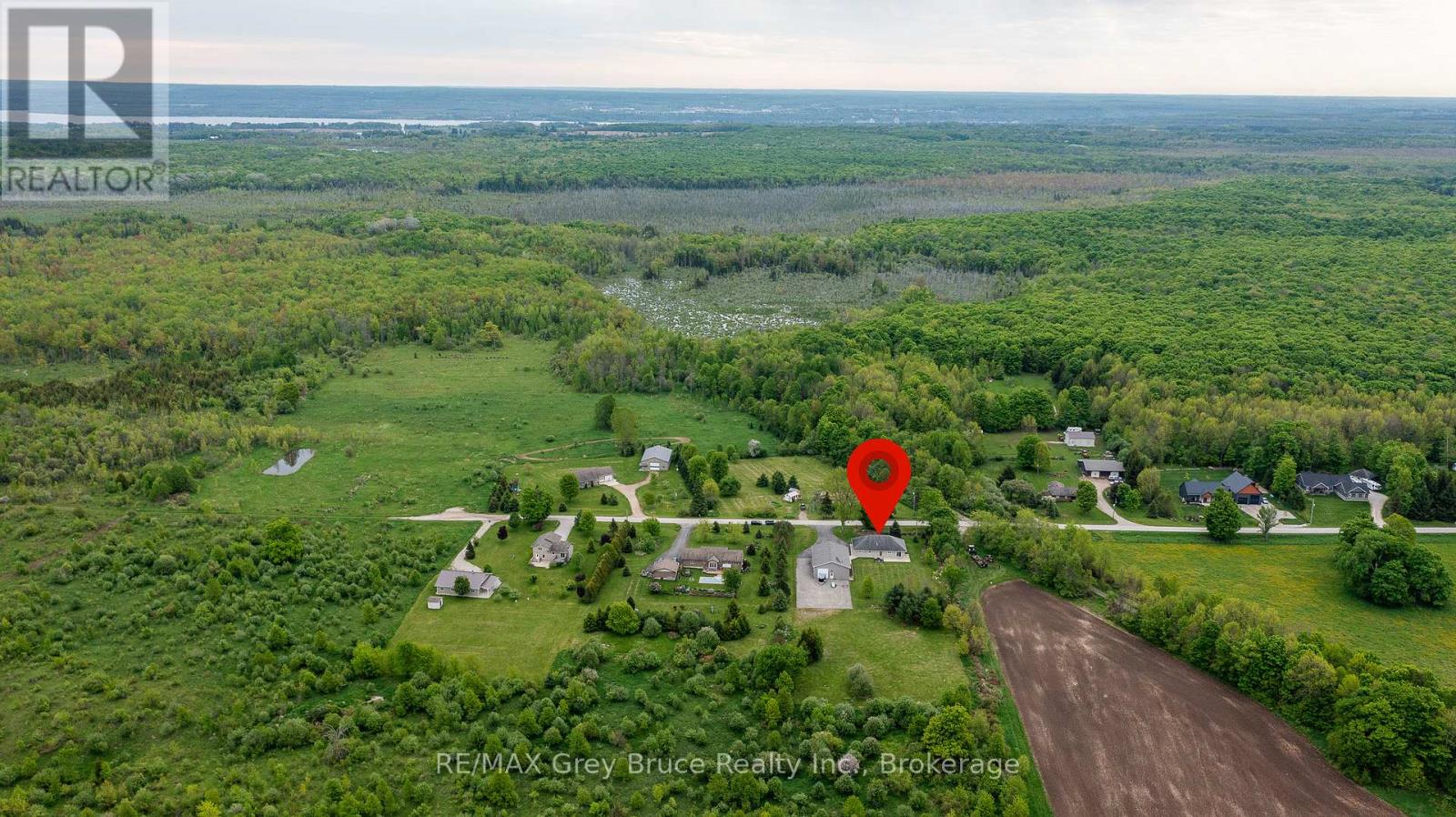 200315 10 Side Road, Georgian Bluffs, Ontario  N0H 2K0 - Photo 40 - X12192232