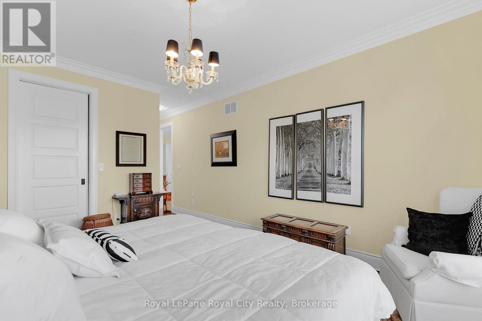 54 Aberfoyle Mill Crescent, Puslinch, Ontario  N1H 6H9 - Photo 23 - X12192234