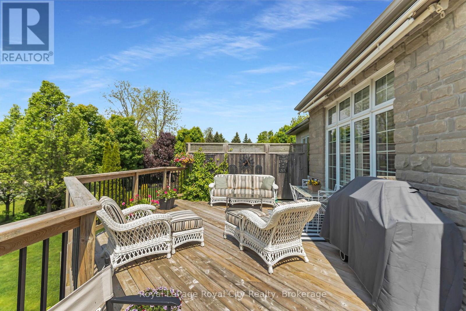 54 Aberfoyle Mill Crescent, Puslinch, Ontario  N1H 6H9 - Photo 38 - X12192234
