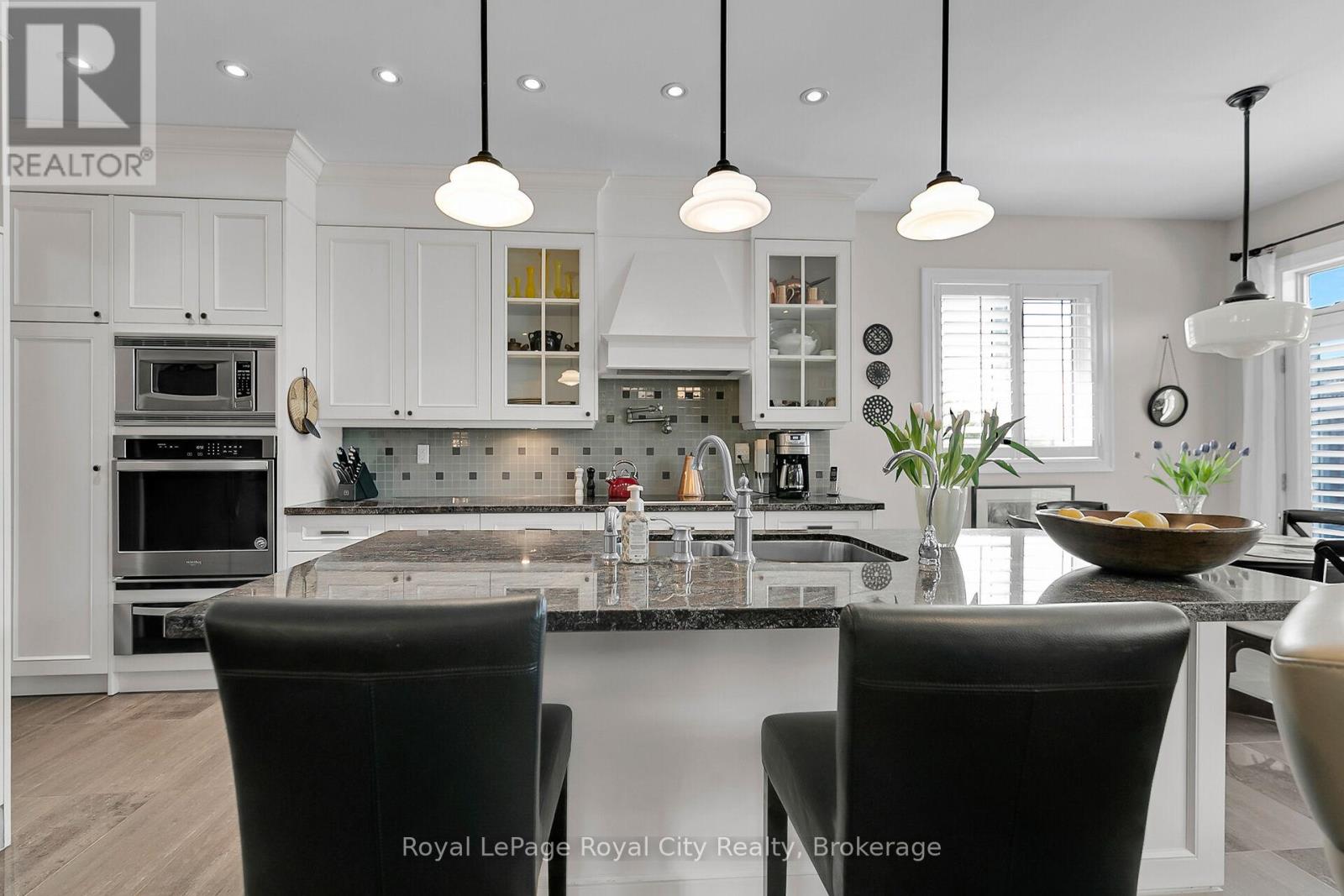 54 Aberfoyle Mill Crescent, Puslinch, Ontario  N1H 6H9 - Photo 8 - X12192234