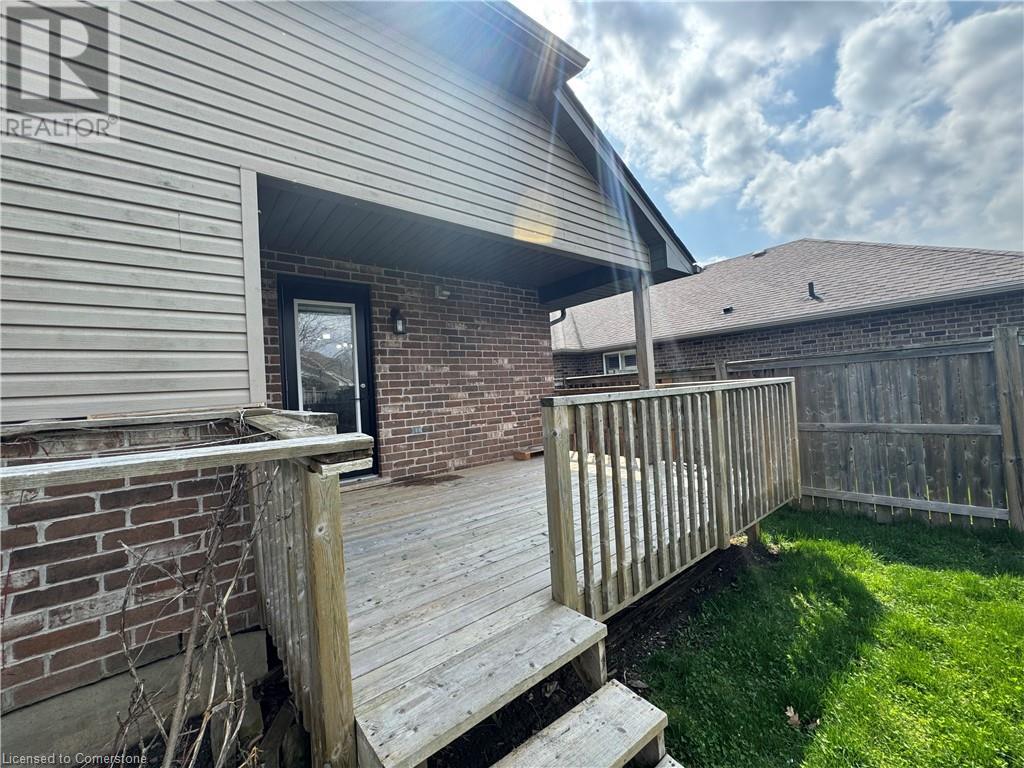 Photo 22 of 25 for 3 Lawrence Avenue