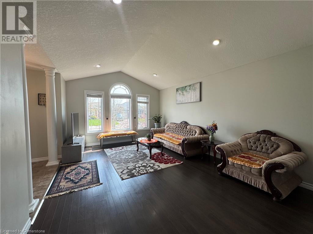 Photo 5 of 25 for 3 Lawrence Avenue