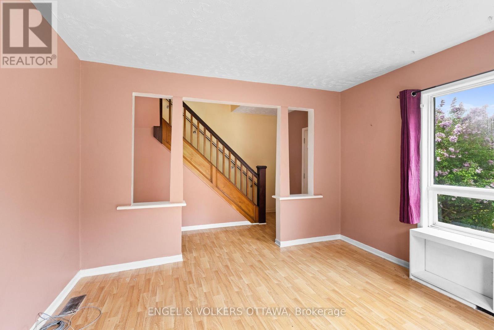 1344 Rodney Lane, North Dundas, Ontario  K0C 2K0 - Photo 8 - X12192155