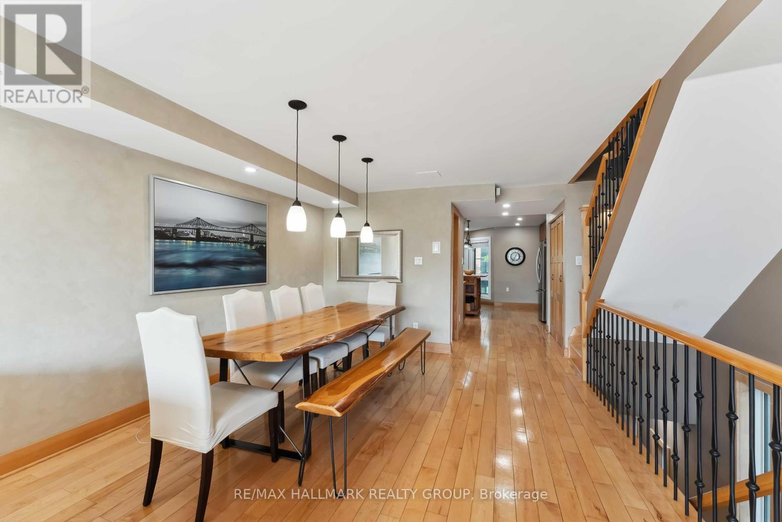 39 Robinson Avenue, Ottawa, Ontario  K1N 8N8 - Photo 13 - X12192250