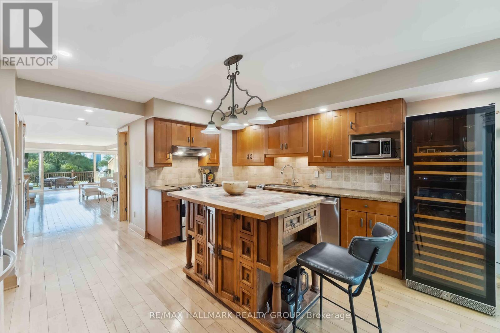 39 Robinson Avenue, Ottawa, Ontario  K1N 8N8 - Photo 19 - X12192250