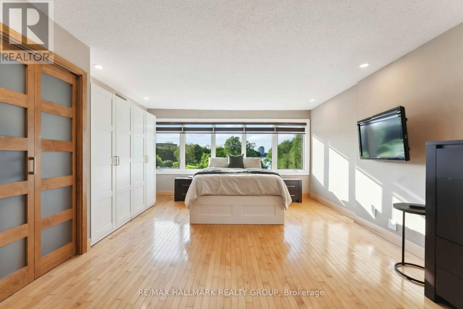 39 Robinson Avenue, Ottawa, Ontario  K1N 8N8 - Photo 24 - X12192250