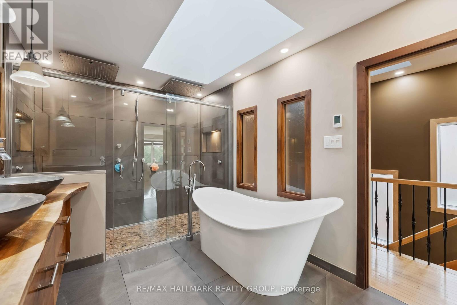 39 Robinson Avenue, Ottawa, Ontario  K1N 8N8 - Photo 29 - X12192250