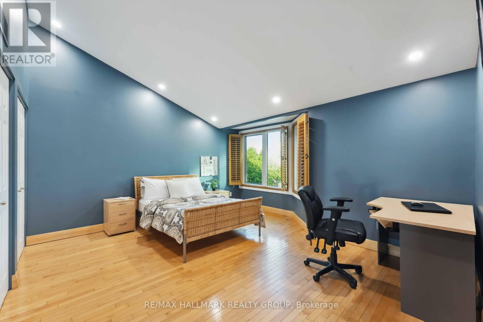 39 Robinson Avenue, Ottawa, Ontario  K1N 8N8 - Photo 30 - X12192250