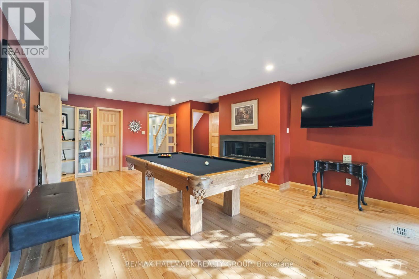 39 Robinson Avenue, Ottawa, Ontario  K1N 8N8 - Photo 9 - X12192250