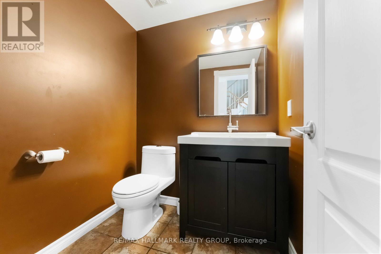 4 Castlegreen Private, Ottawa, Ontario  K1T 3N2 - Photo 14 - X12192267