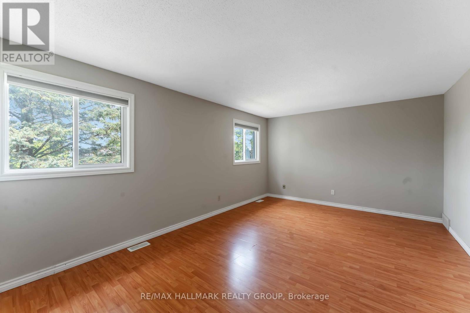 4 Castlegreen Private, Ottawa, Ontario  K1T 3N2 - Photo 19 - X12192267