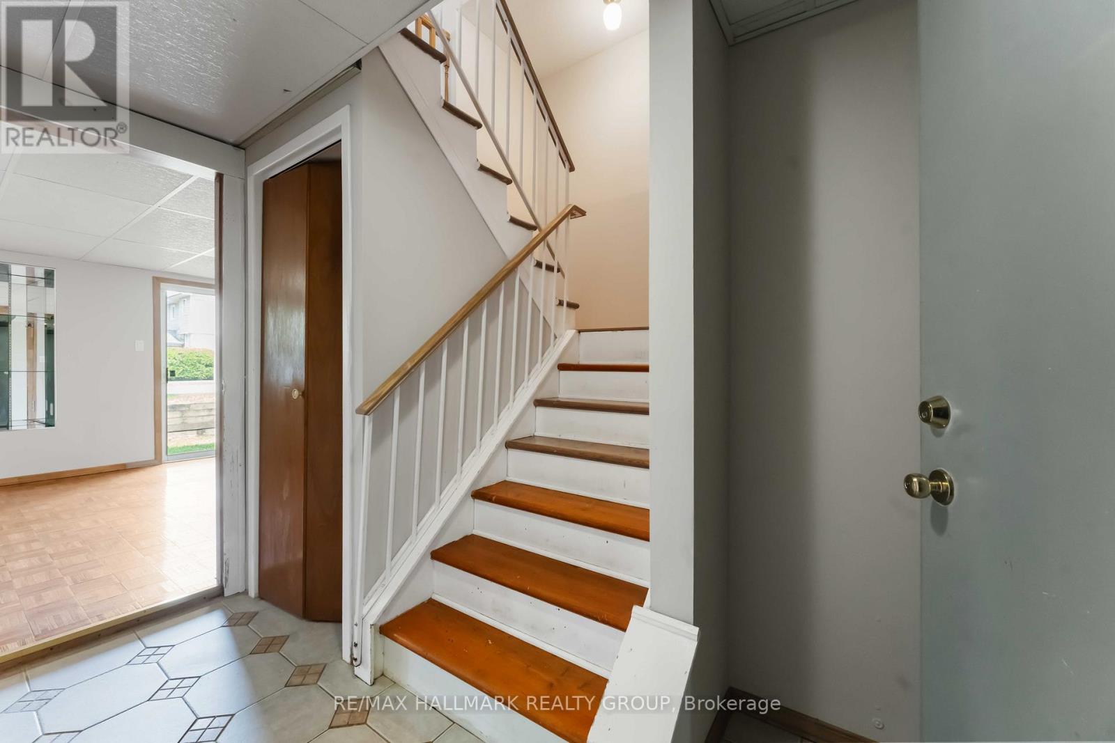 4 Castlegreen Private, Ottawa, Ontario  K1T 3N2 - Photo 26 - X12192267
