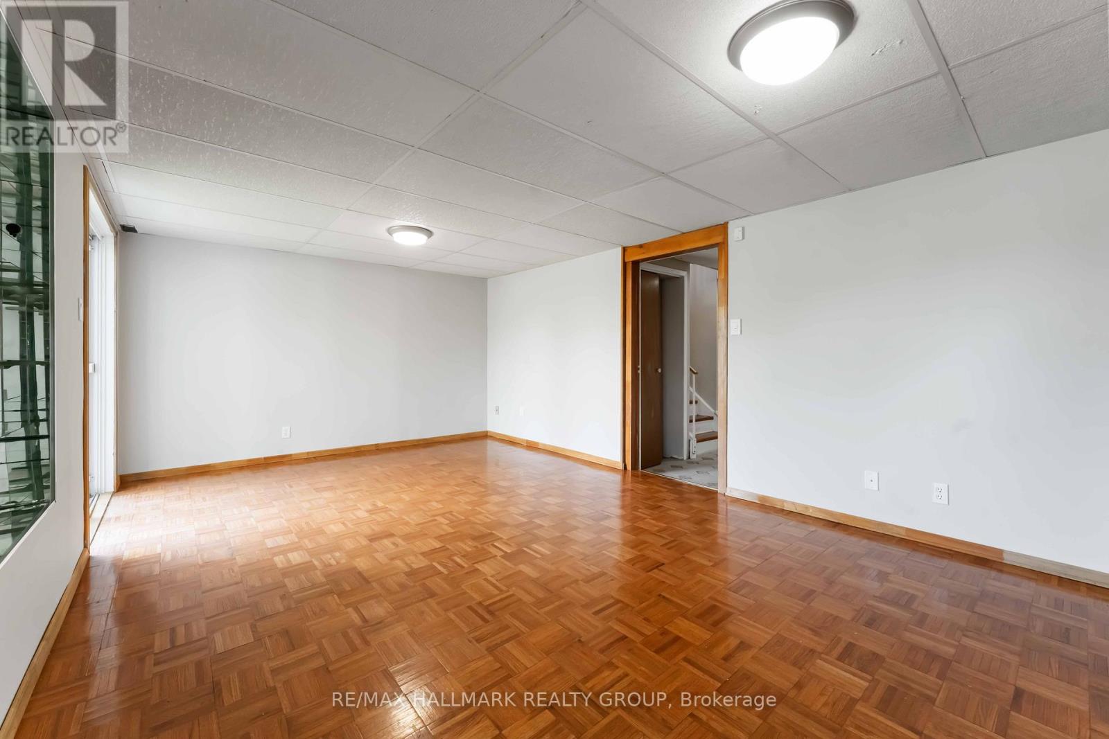 4 Castlegreen Private, Ottawa, Ontario  K1T 3N2 - Photo 28 - X12192267