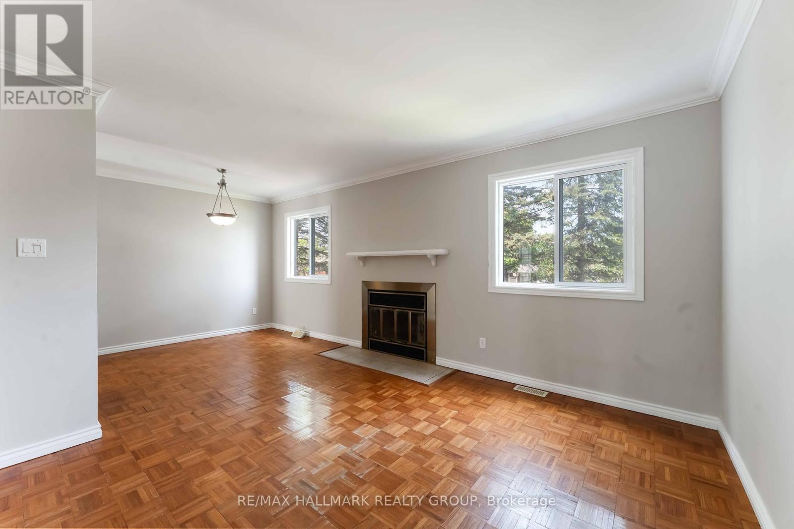 4 Castlegreen Private, Ottawa, Ontario  K1T 3N2 - Photo 7 - X12192267