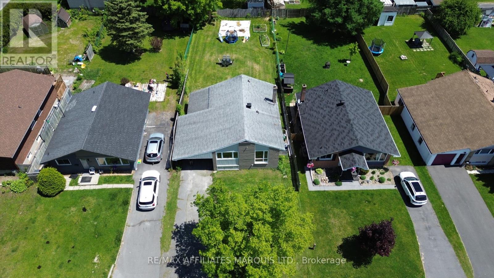 407 Susan Avenue, Cornwall, Ontario  K6J 2E1 - Photo 2 - X12192181