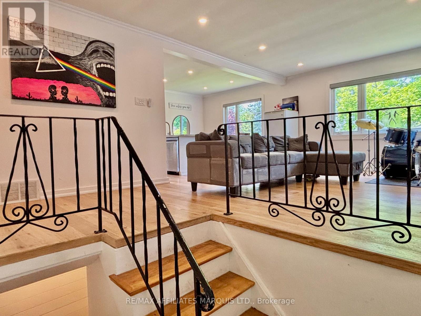407 Susan Avenue, Cornwall, Ontario  K6J 2E1 - Photo 5 - X12192181