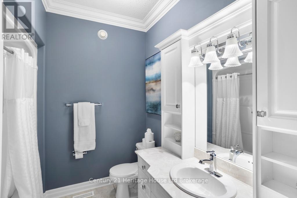 5067 Hamilton Road, Thames Centre, Ontario  N0L 1G6 - Photo 27 - X12192196