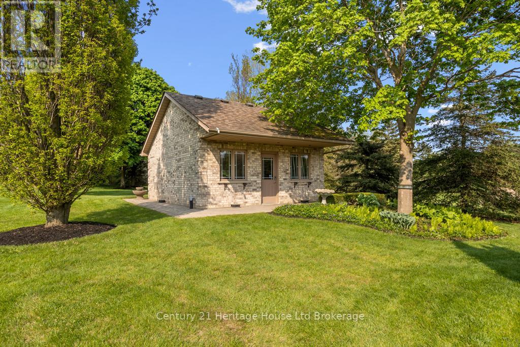 5067 Hamilton Road, Thames Centre, Ontario  N0L 1G6 - Photo 50 - X12192196