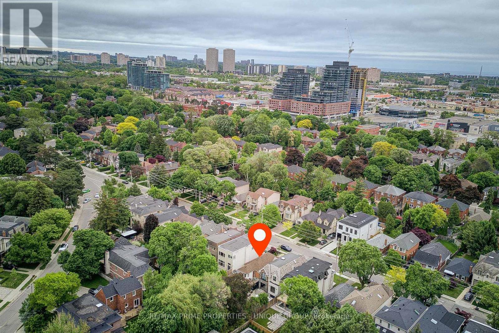 598 Broadway Avenue, Toronto, Ontario  M4G 2S5 - Photo 33 - C12192009