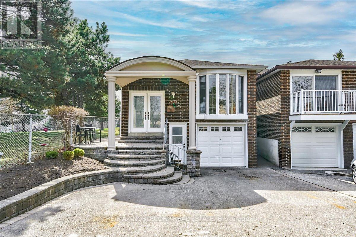 300 Cherokee Boulevard, Toronto, Ontario  M2H 2W7 - Photo 1 - C12192020