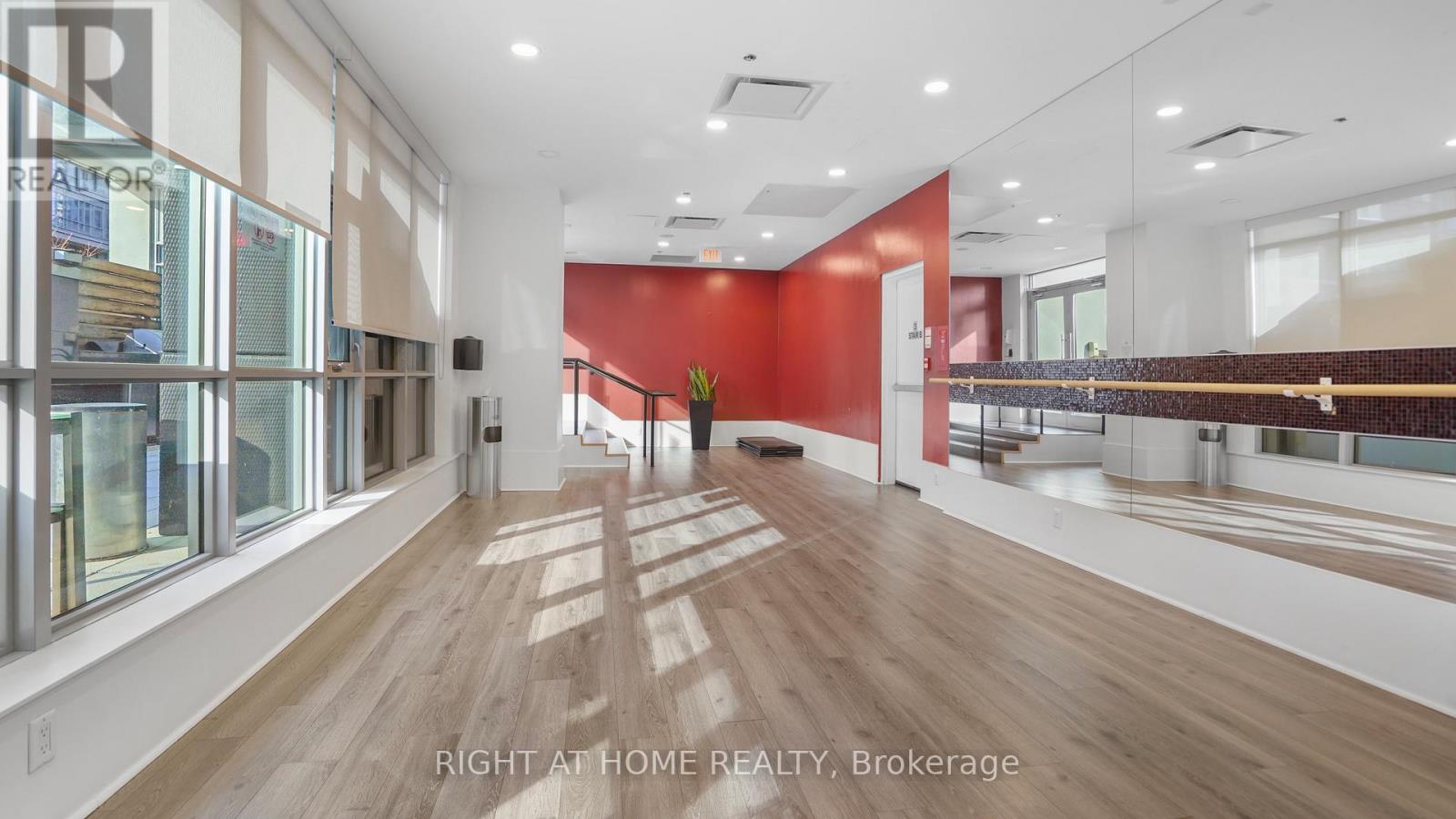 2103 - 375 King Street W, Toronto, Ontario  M5V 1K5 - Photo 38 - C12192065
