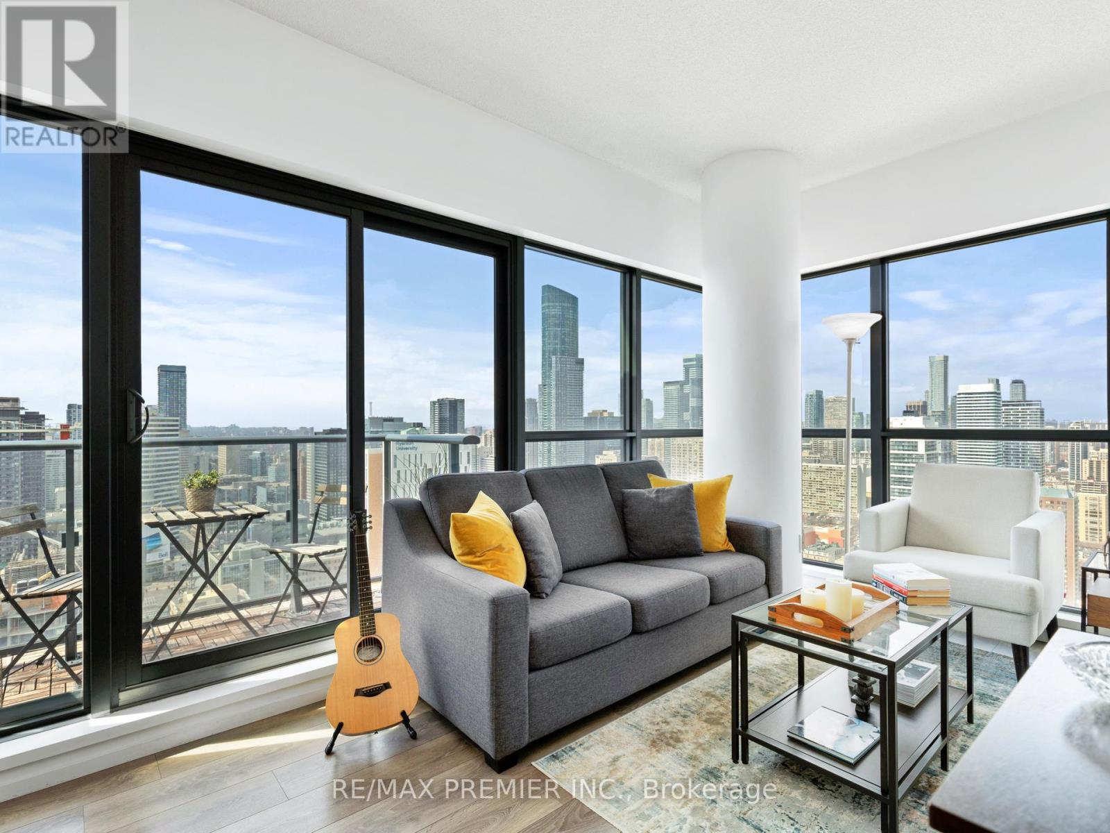3609 - 159 Dundas Street E, Toronto, Ontario  M5B 0A9 - Photo 2 - C12192156