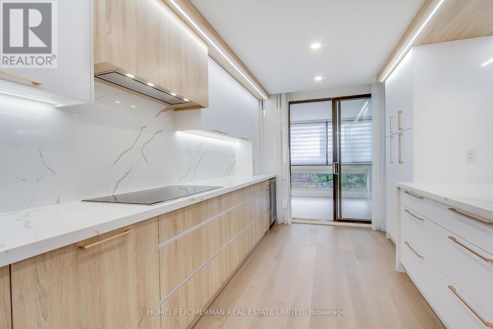 204 - 240 Heath Street W, Toronto, Ontario  M5P 3L5 - Photo 12 - C12192161