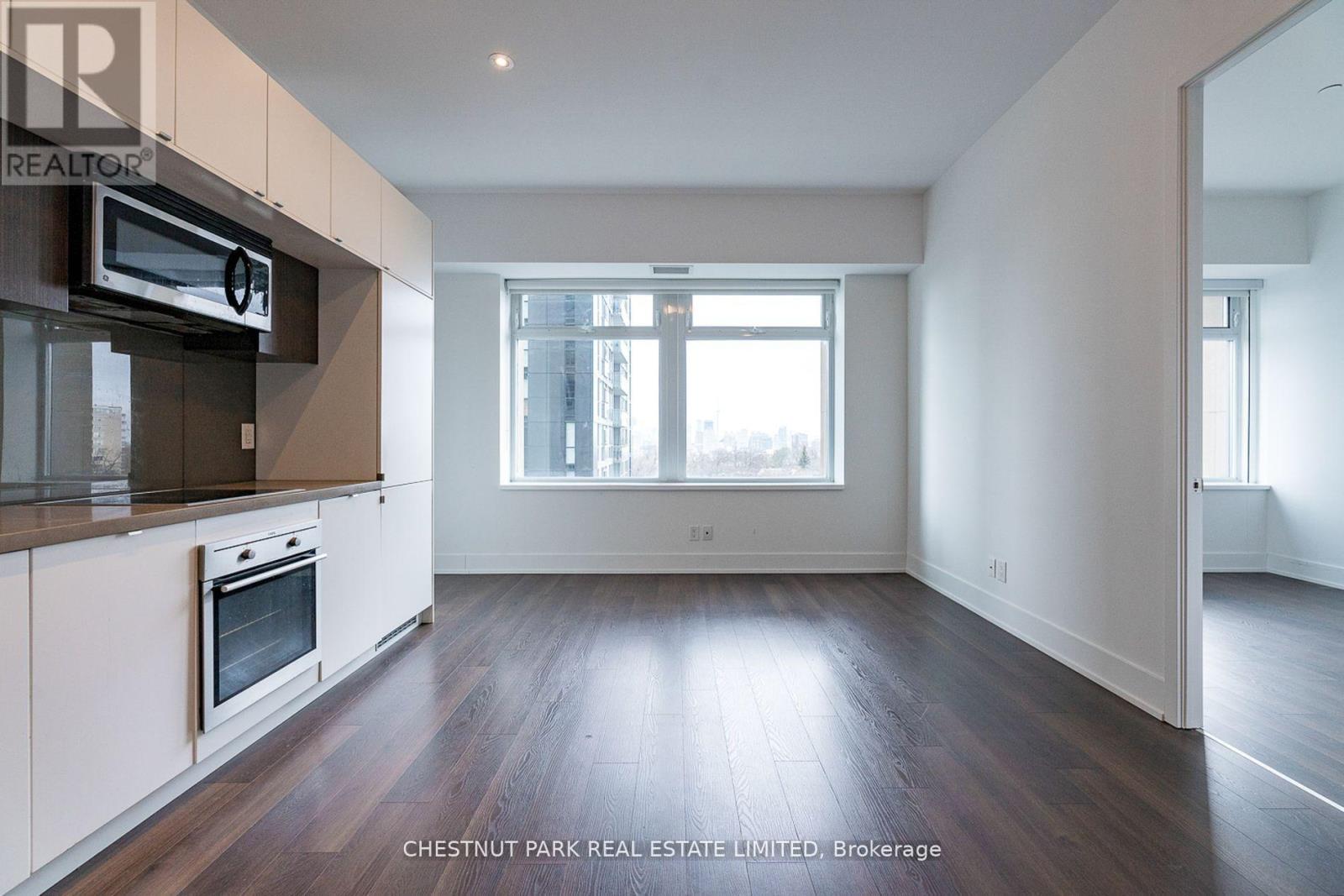 709 - 111 St Clair Avenue W, Toronto, Ontario  M4V 1N5 - Photo 5 - C12192243