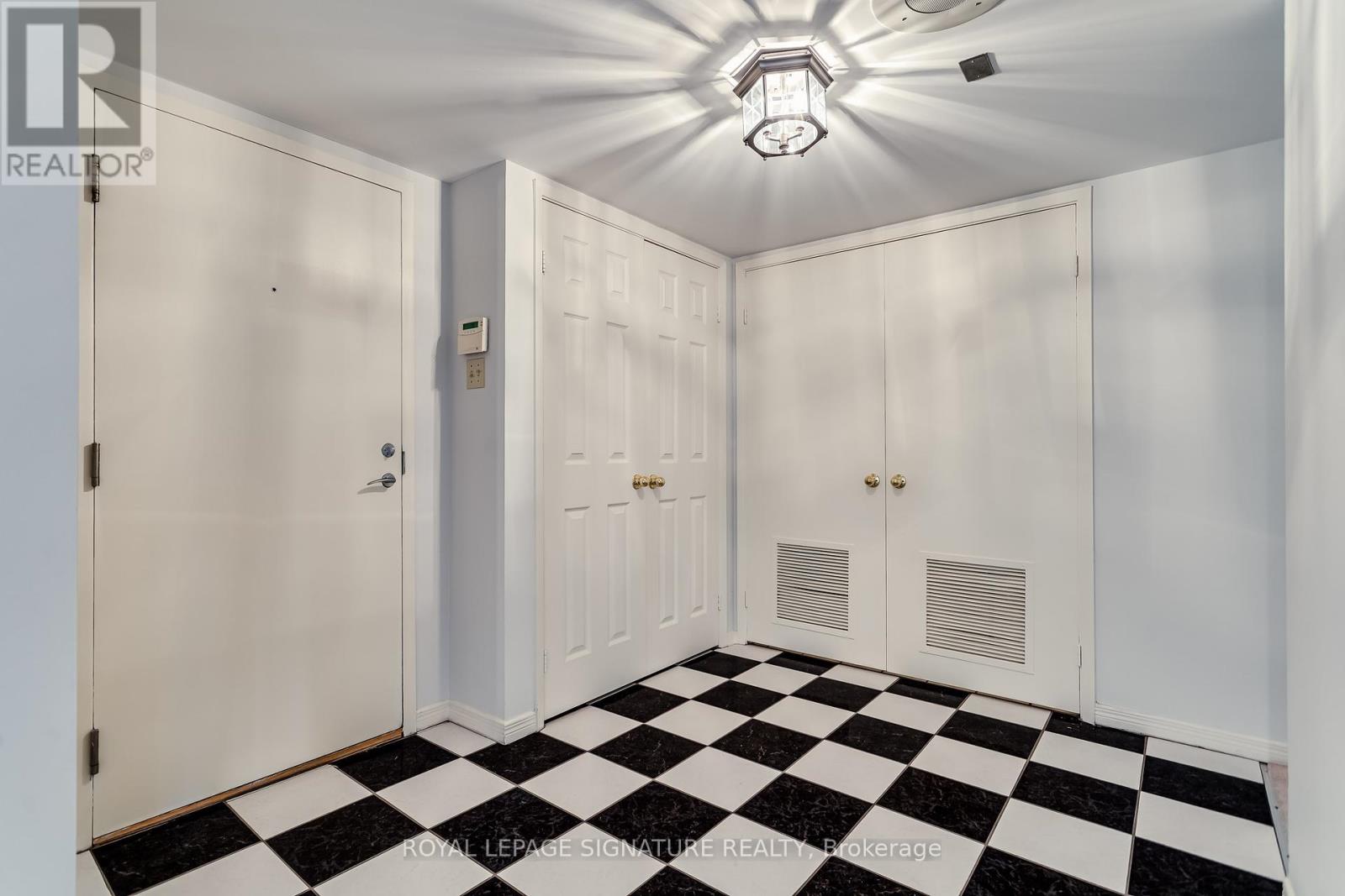 806 - 360 Bloor Street E, Toronto, Ontario  M4W 3M3 - Photo 3 - C12192252