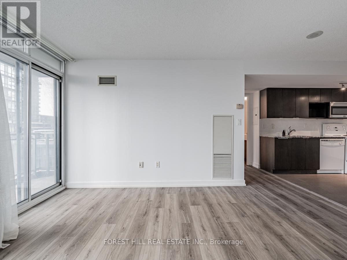 819 - 15 Brunel Court, Toronto, Ontario  M5V 3Y6 - Photo 16 - C12192297