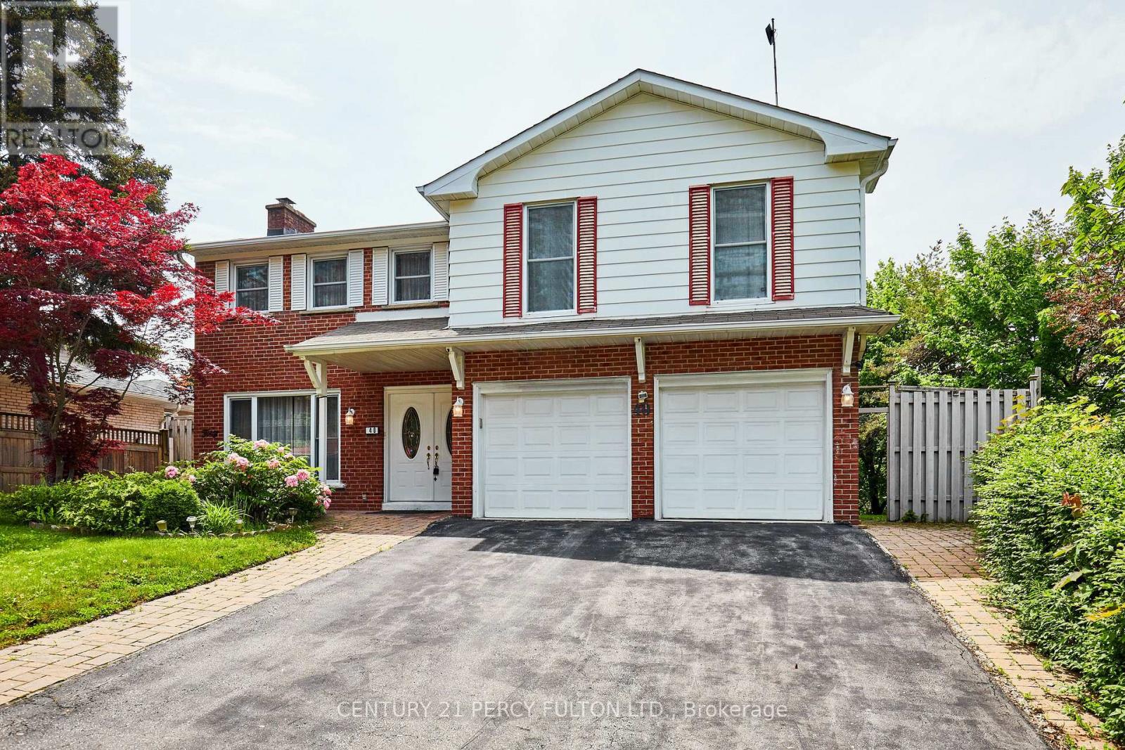 Property at 40 FARMVIEW CRESCENT image 2