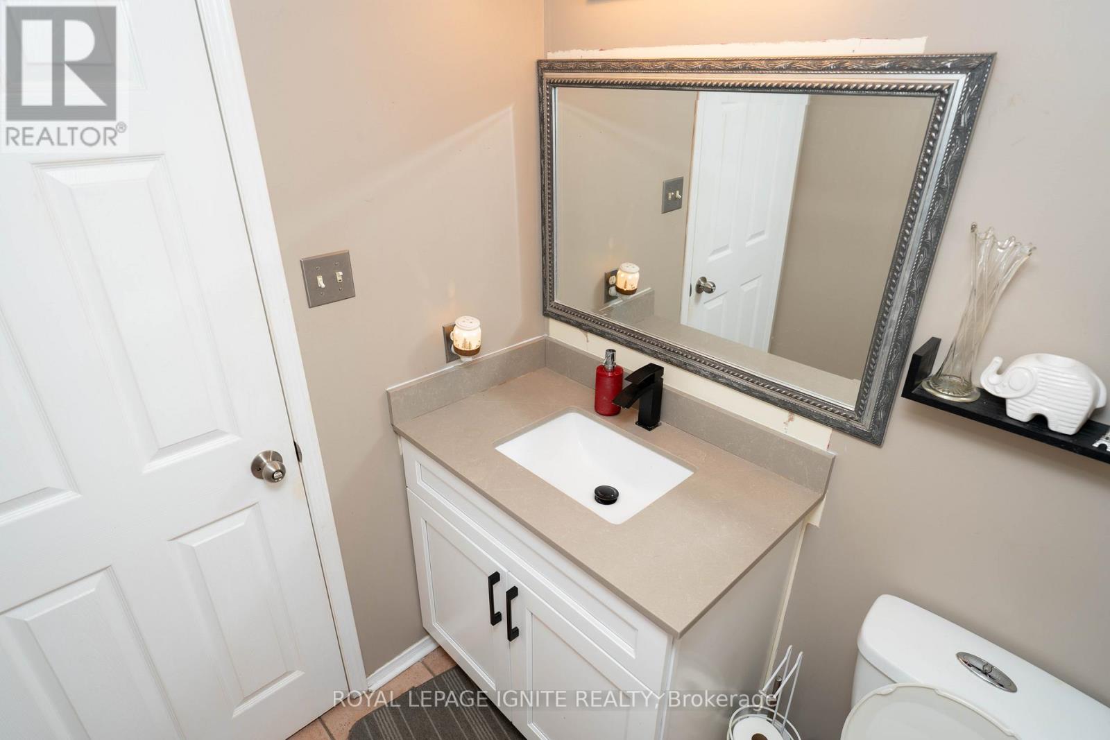 82 Elephant Hill Drive, Clarington, Ontario  L1C 4M6 - Photo 12 - E12192013