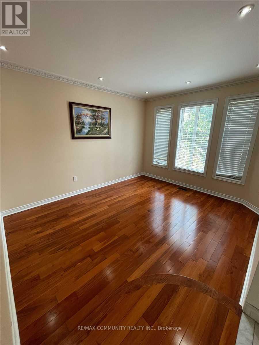 Main - 38 Bluenose Crescent, Toronto, Ontario  M1C 4R6 - Photo 6 - E12192176
