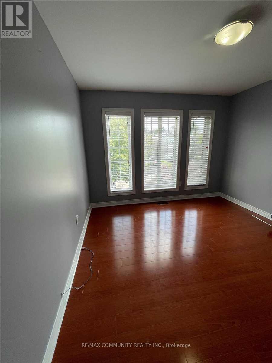 Main - 38 Bluenose Crescent, Toronto, Ontario  M1C 4R6 - Photo 7 - E12192176