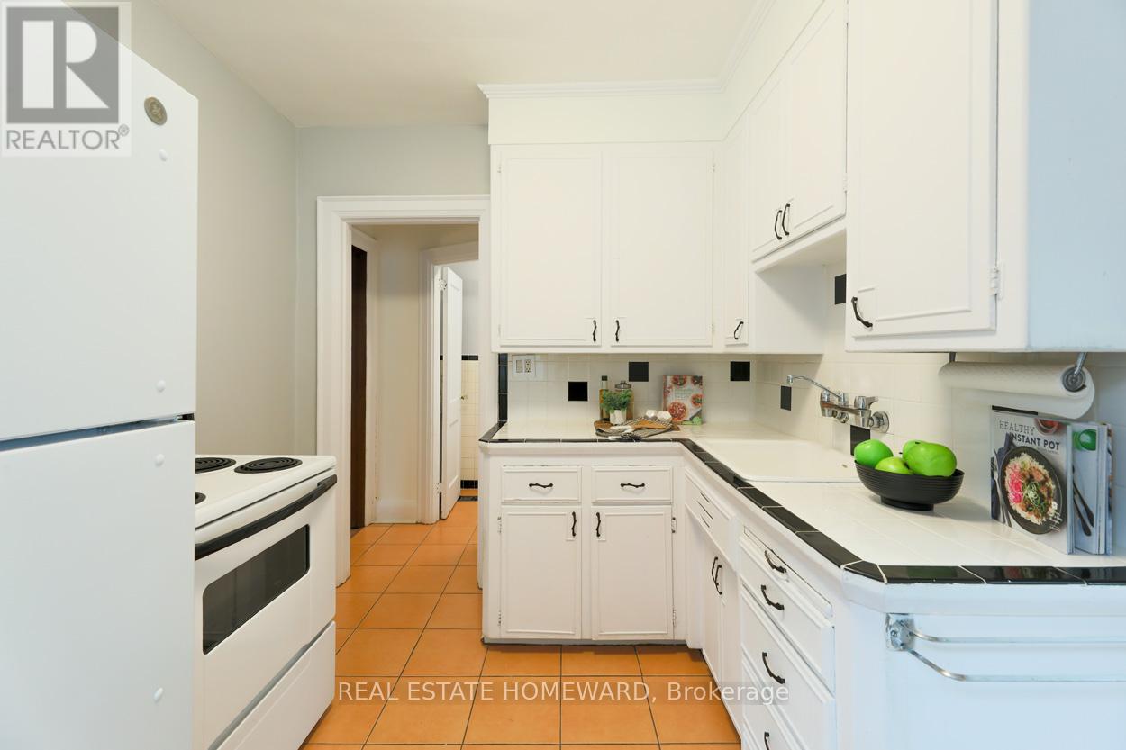 1778 Gerrard Street E, Toronto (Woodbine Corridor), Ontario  M4L 2B4 - Photo 12 - E12192254