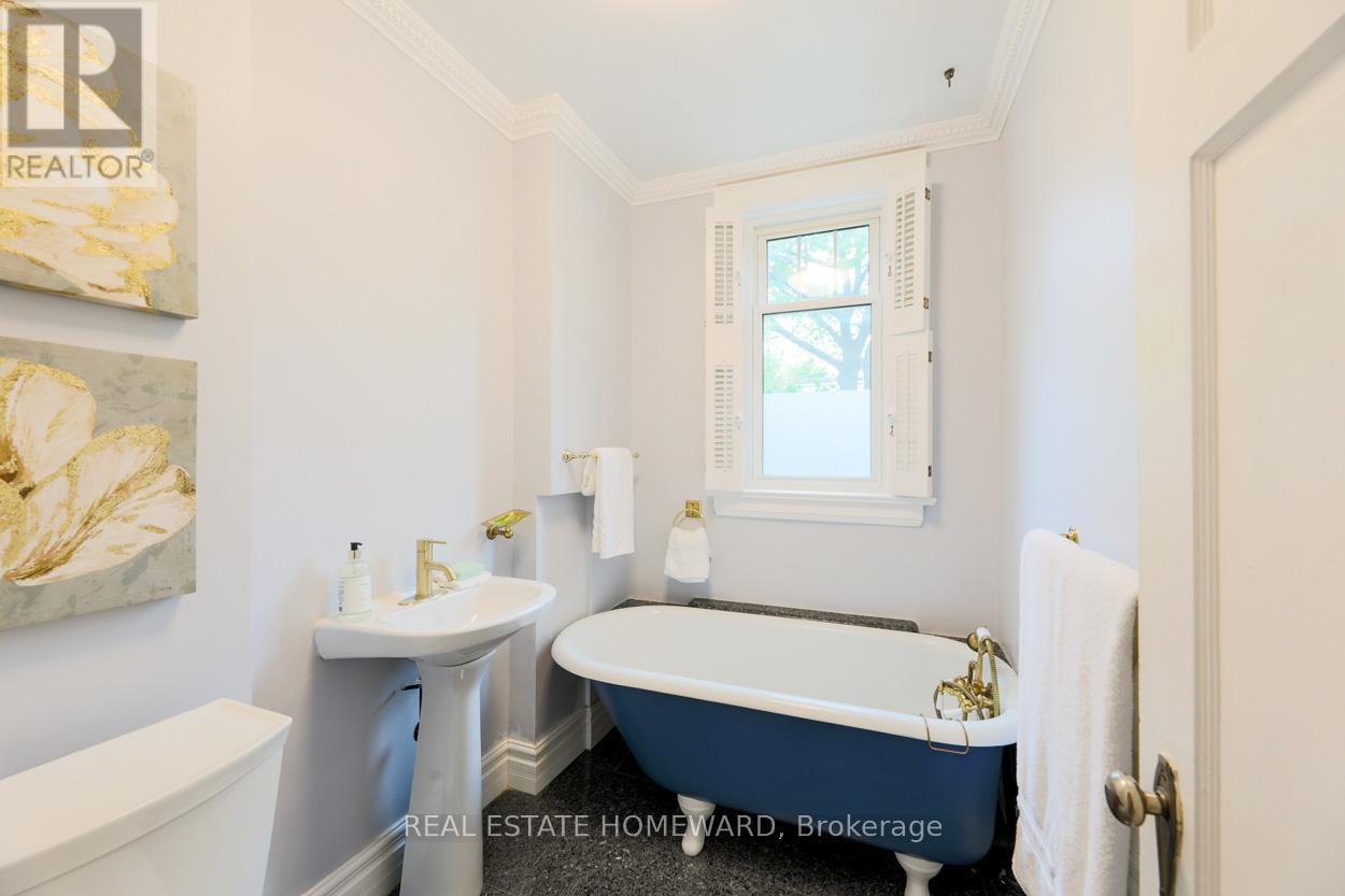 1778 Gerrard Street E, Toronto (Woodbine Corridor), Ontario  M4L 2B4 - Photo 29 - E12192254