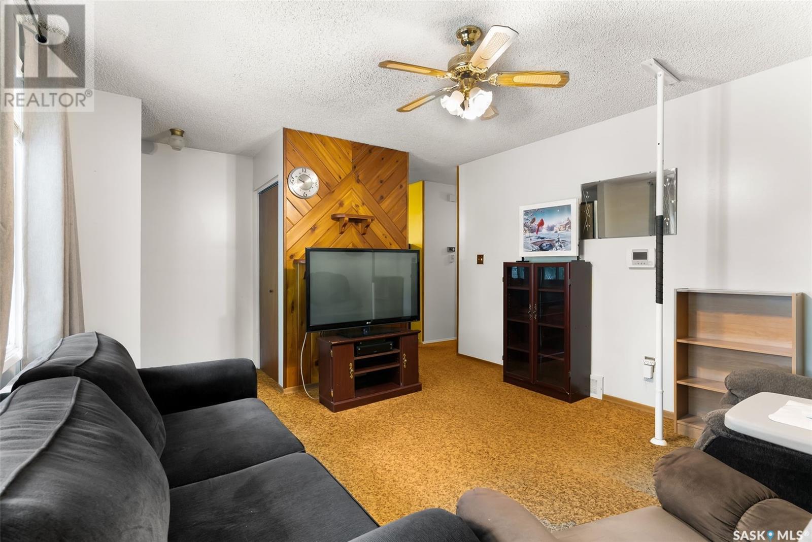 10 Piapot Bay, Regina, Saskatchewan  S4R 6L1 - Photo 5 - SK007960