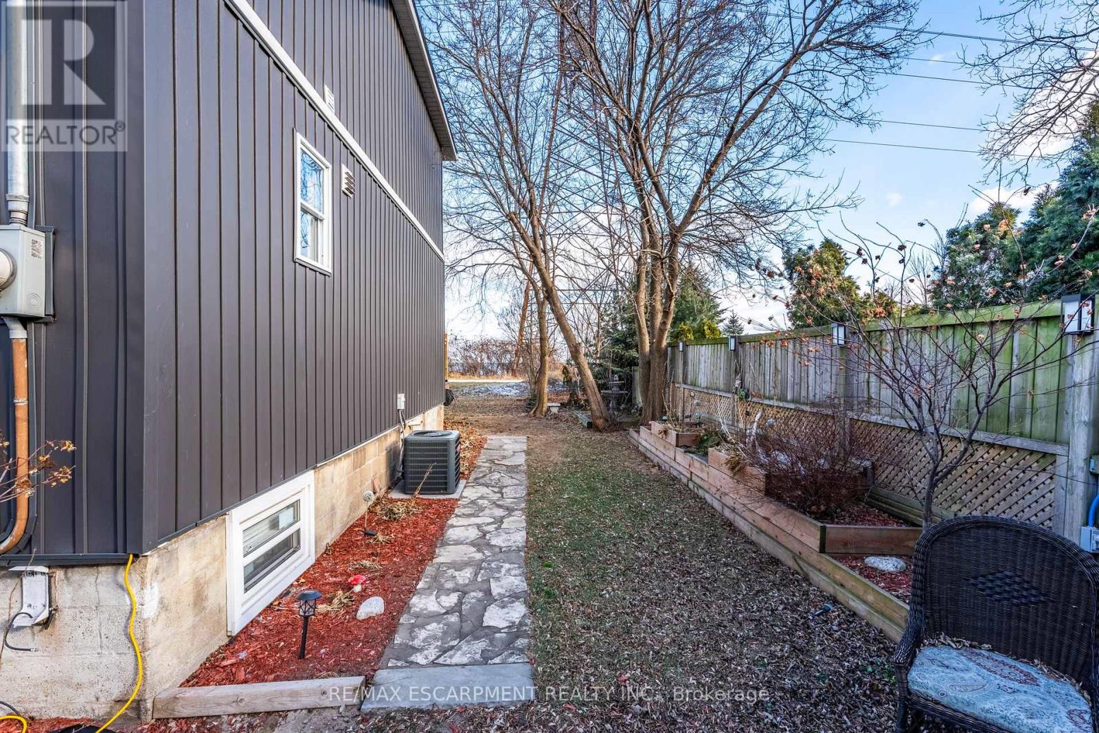 735 Beach Boulevard, Hamilton, Ontario  L8H 6Y5 - Photo 39 - X12174499