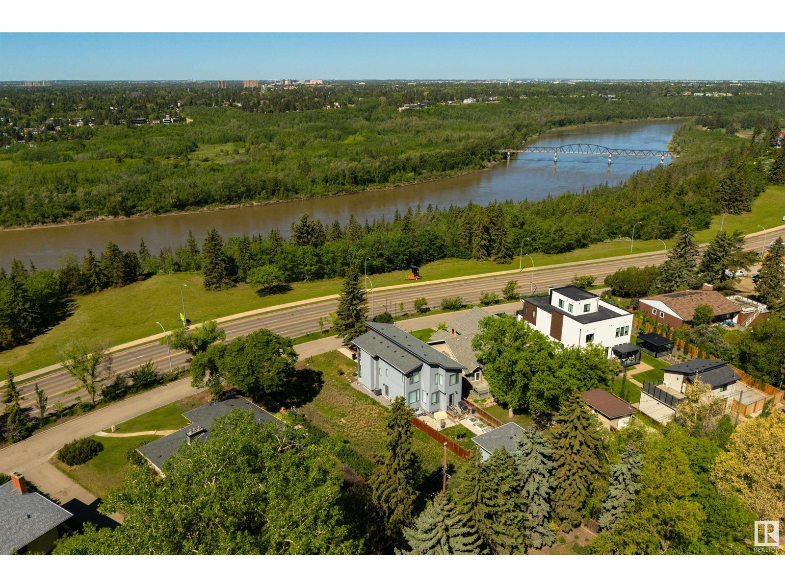 Property at 8307 SASKATCHEWAN DR NW image 1