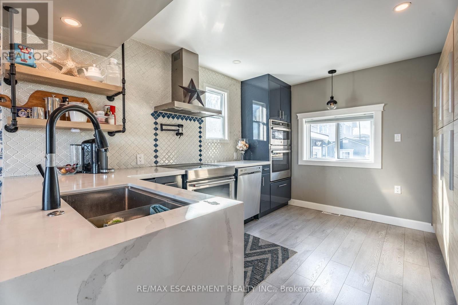 735 Beach Boulevard, Hamilton, Ontario  L8H 6Y5 - Photo 32 - X12174499