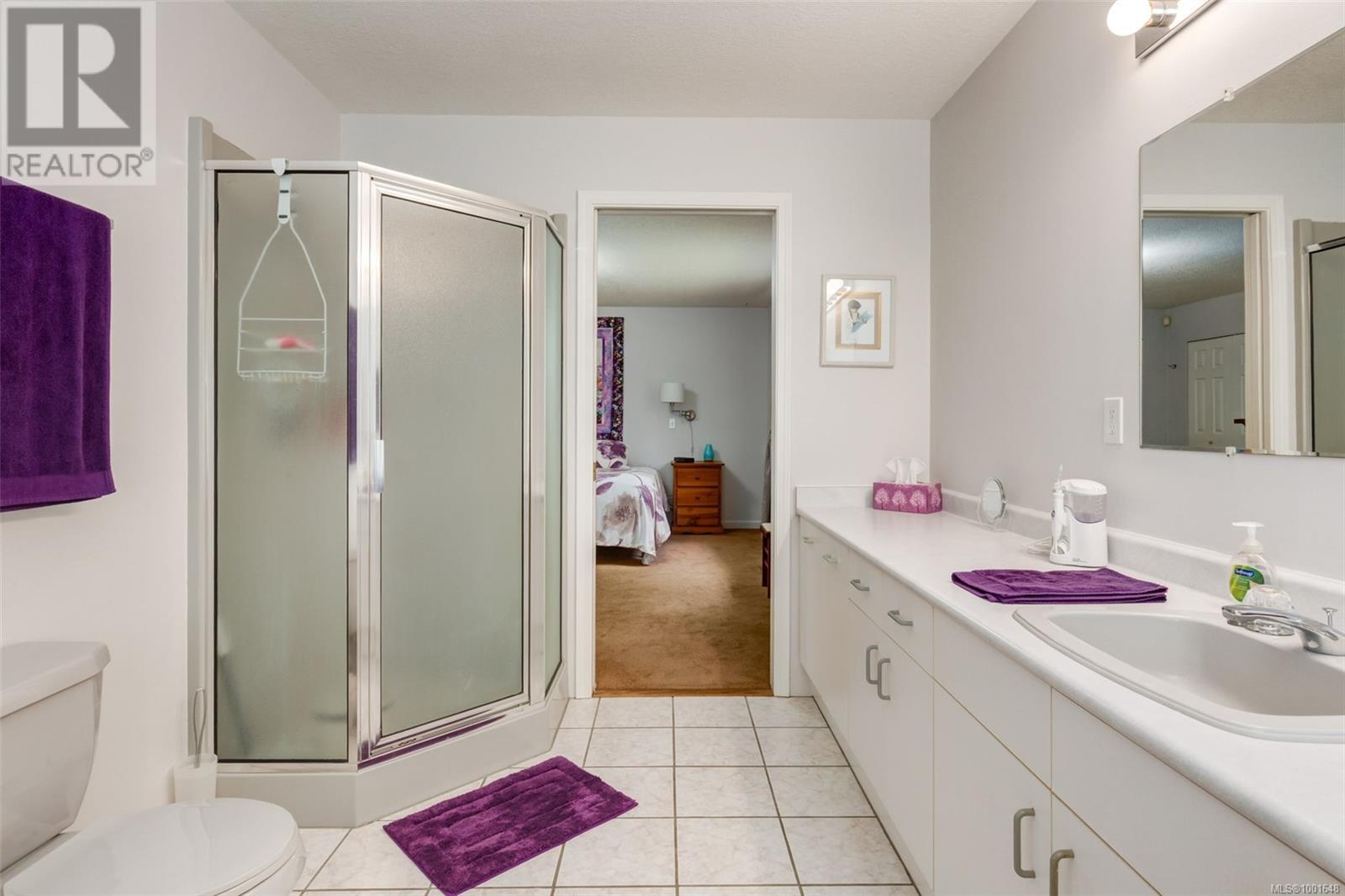 Property at 1760 Woobank Rd image 5