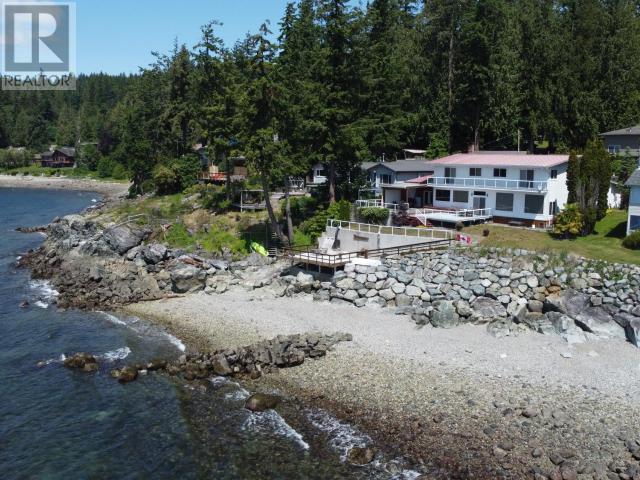 7397 STURT ROAD, Powell River, British Columbia