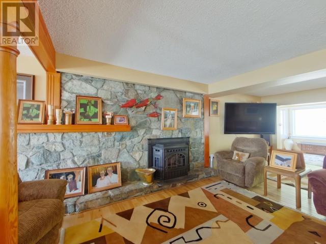 7397 Sturt Road, Powell River, British Columbia  V8A 0C8 - Photo 6 - 19023