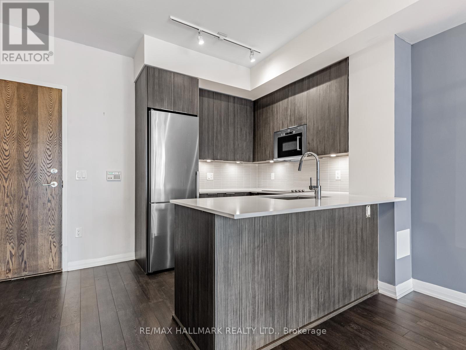 322 - 99 Eagle Rock Way, Vaughan, Ontario  L6A 5A7 - Photo 10 - N12192025